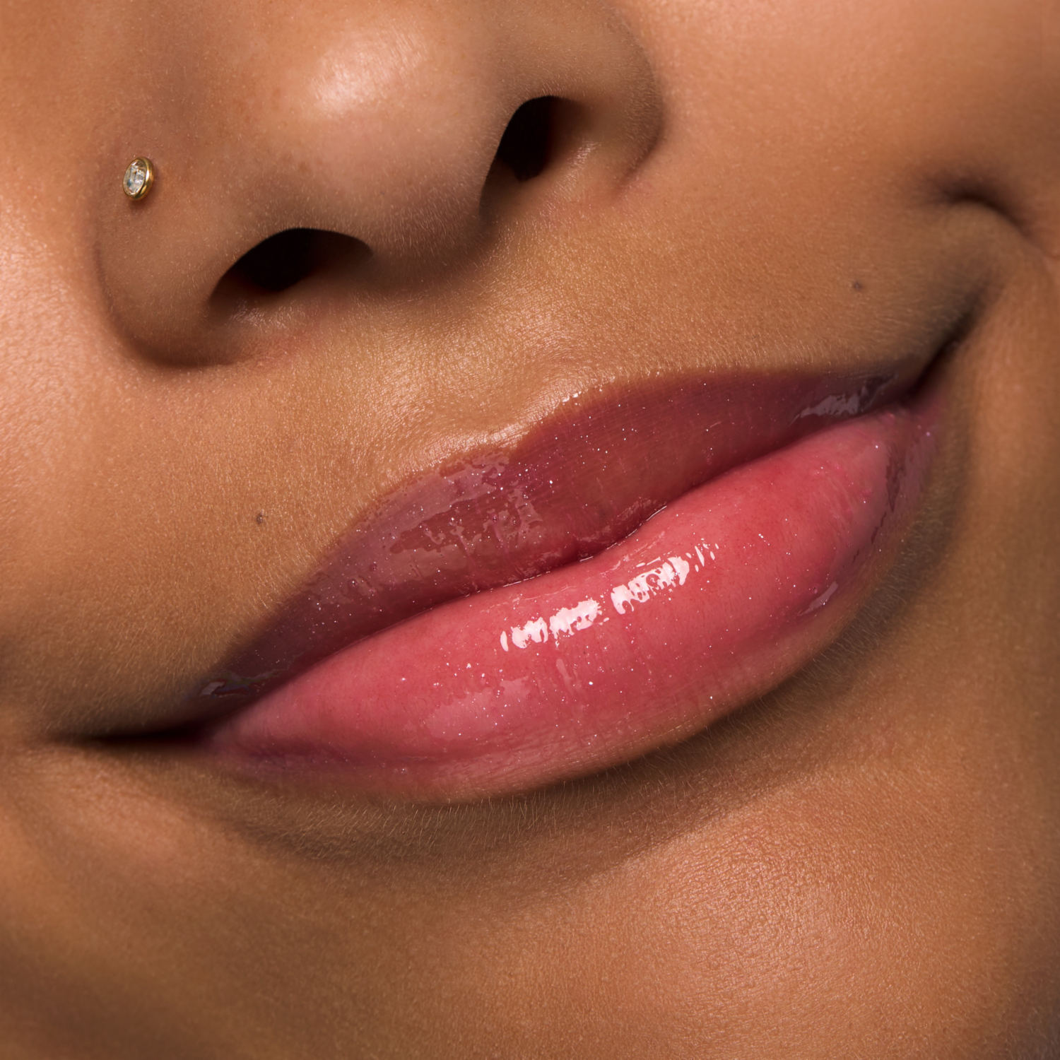 Brillo Labial Extreme Shine Volume ESSENCE